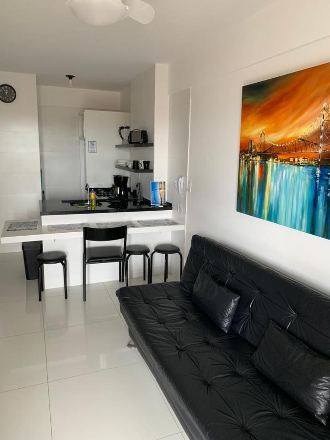 Apartamento Com Vista Do Mar Em Residencial Com Piscina Apartment Florianopolis Luaran gambar