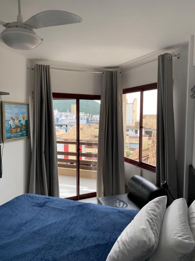 Apartamento Com Vista Do Mar Em Residencial Com Piscina Florianopolis Luaran gambar
