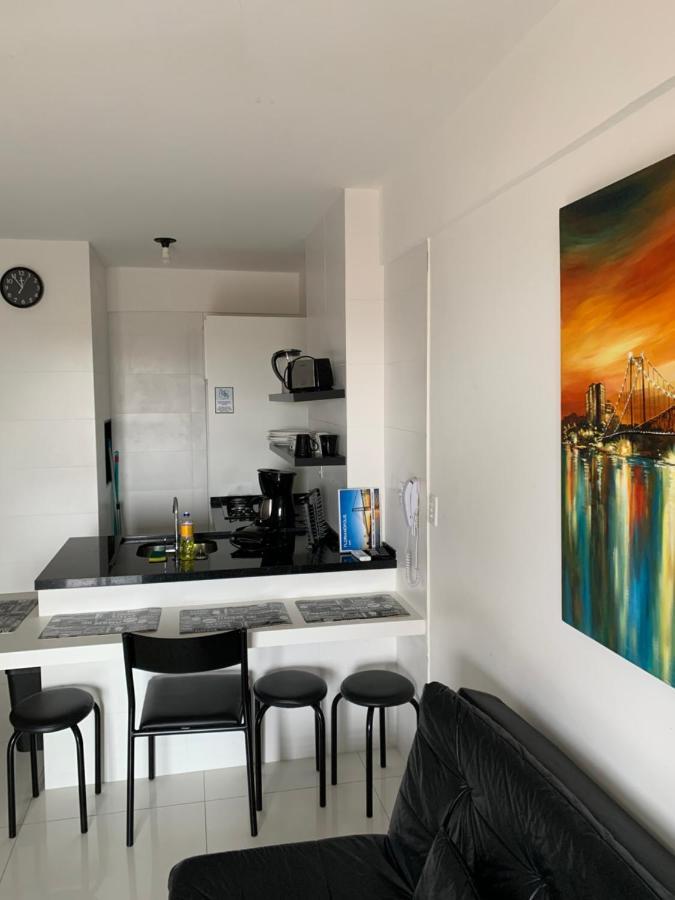 Apartamento Com Vista Do Mar Em Residencial Com Piscina Florianopolis Luaran gambar